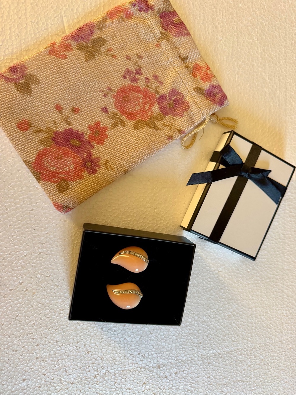 Vintage Kenneth Jay Lane Peach Lucite Crystal Teardrop Pierced Earrings!